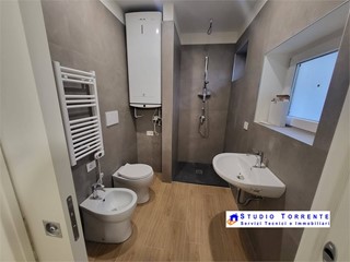 Quadrilocale in Vendita a Milano, 295'000&euro;, 90 m²