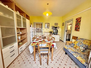 Trilocale in Vendita a Cecina, zona Cecina Marina, 249'000&euro;, 60 m², con Box