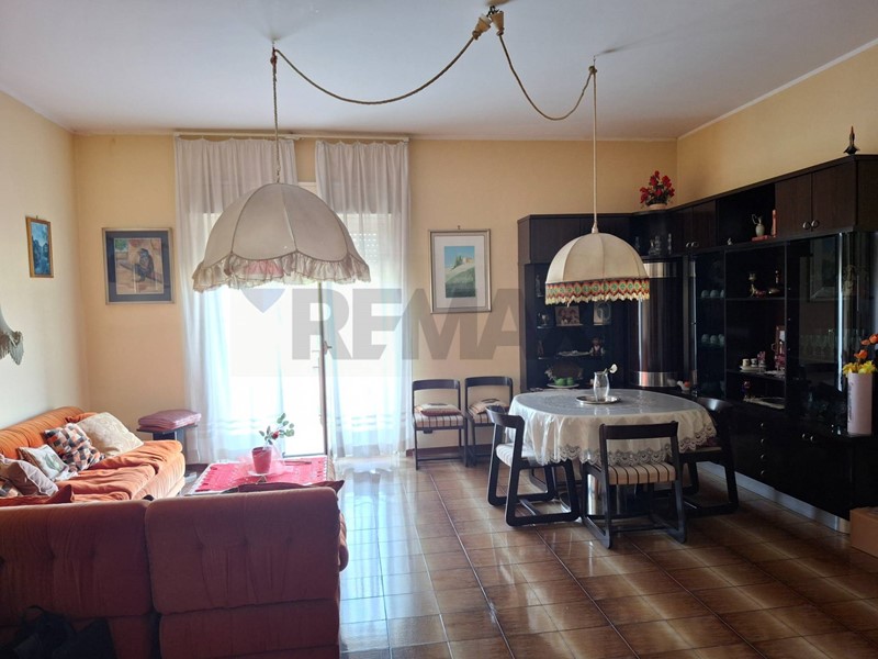 Trilocale in Affitto a Catania, 500&euro;, 105 m²