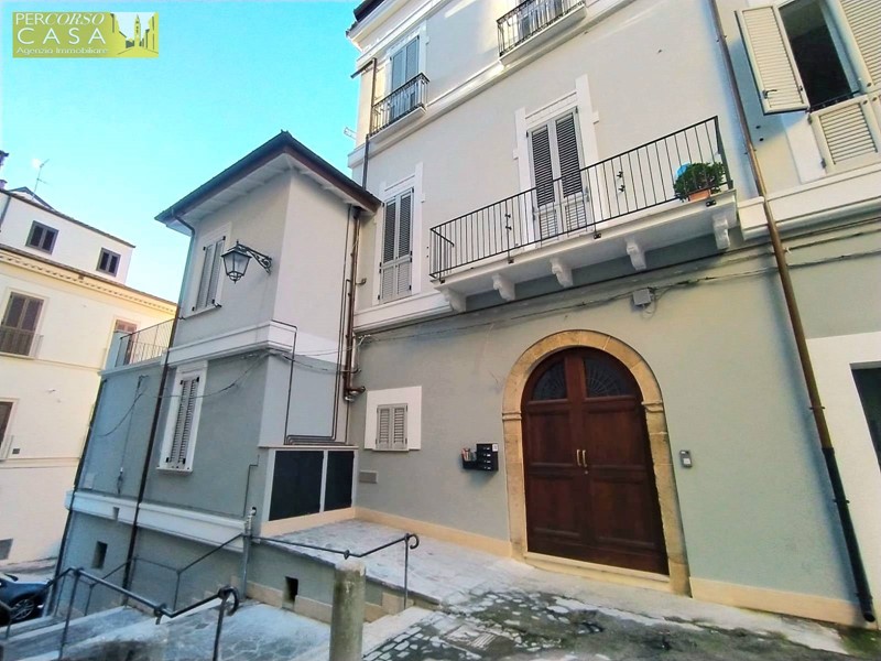 Appartamento in Vendita a Teramo, 200'000&euro;, 120 m²