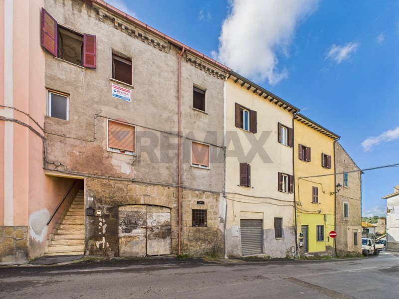 Trilocale in Vendita a Magliano Romano, 45'000&euro;, 70 m²