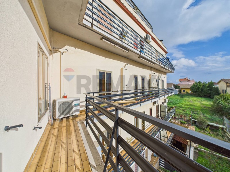 Quadrilocale in Vendita a Roma, 179'000&euro;, 100 m²