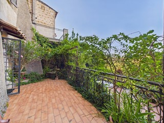 Quadrilocale in Vendita a Mazzano Romano, 125'000&euro;, 190 m²