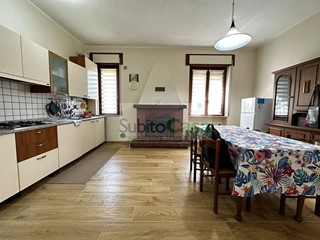 Quadrilocale in Affitto a Chieti, 700&euro;, 100 m²