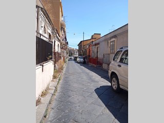 Bilocale in Vendita a Catania, 38'000&euro;, 60 m²