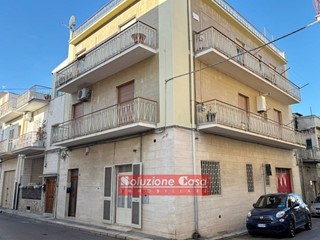Quadrilocale in Vendita a Canosa di Puglia, 89'000&euro;, 105 m²