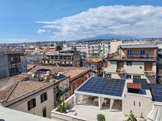 Appartamento in Vendita a Catania, 360'000&euro;, 187 m²