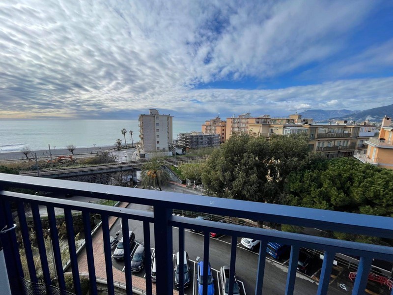 Trilocale in Vendita a Vallecrosia, 217'000&euro;, 60 m²