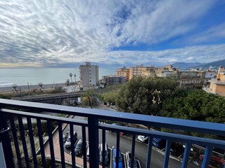 Trilocale in Vendita a Vallecrosia, 217'000&euro;, 60 m²