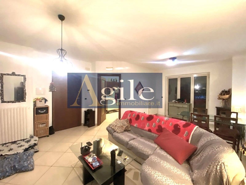 Appartamento in Vendita a San Benedetto del Tronto, 240'000&euro;, 130 m²