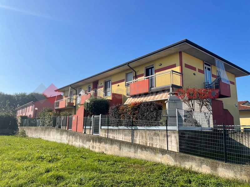 Trilocale in Vendita a Albaredo d'Adige, 129'000&euro;, 80 m²