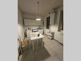 Appartamento in Vendita a Verona, 160'000&euro;, 85 m²