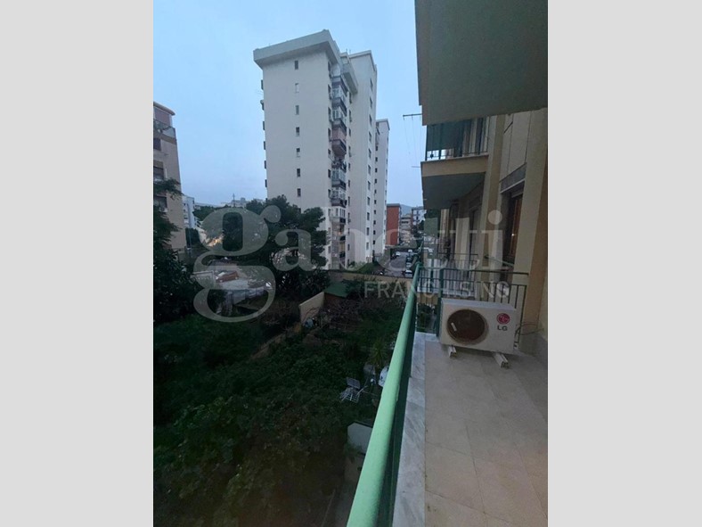 Trilocale in Vendita a Palermo, 250'000&euro;, 114 m²