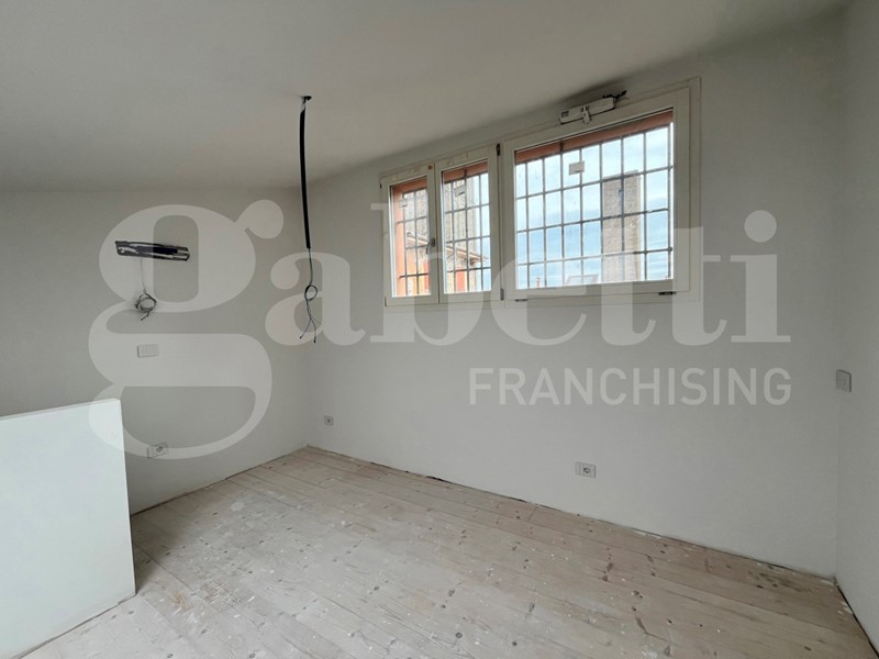 Bilocale in Vendita a Bologna, 305'000&euro;, 49 m²