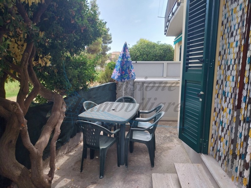 Appartamento in Vendita a Rosignano Marittimo, zona Vada, 200'000&euro;, 78 m², arredato