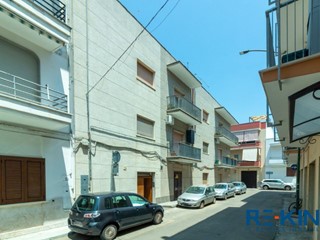 Appartamento in Vendita a Galatone, 68'000&euro;, 147 m²