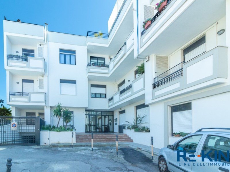 Appartamento in Vendita a Casarano, 90'000&euro;, 135 m²