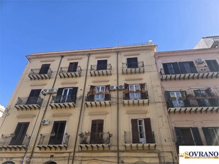 Appartamento in Vendita a Palermo, 178'000&euro;, 177 m²