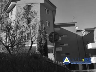 Trilocale in Vendita a Orte, 90'000&euro;, 80 m²