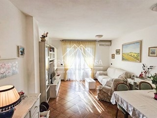 Appartamento in Vendita a Viareggio, 245'000&euro;, 110 m²