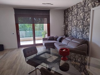 Trilocale in Vendita a Montecchio Emilia, 220'000&euro;, 100 m², con Box