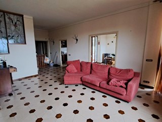 Appartamento in Vendita a Peccioli, zona Fabbrica, 220'000&euro;, 140 m²