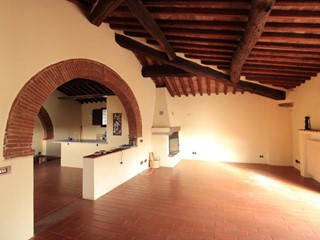 Appartamento in Vendita a Calcinaia, 260'000&euro;, 180 m²