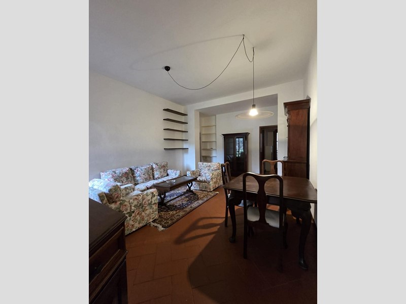 Appartamento in Affitto a Pisa, 1'230&euro;, 100 m², arredato