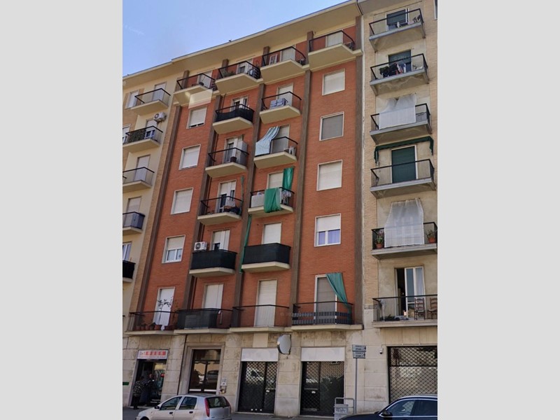 Appartamento in Vendita a Alessandria, 48'157&euro;, 93 m²