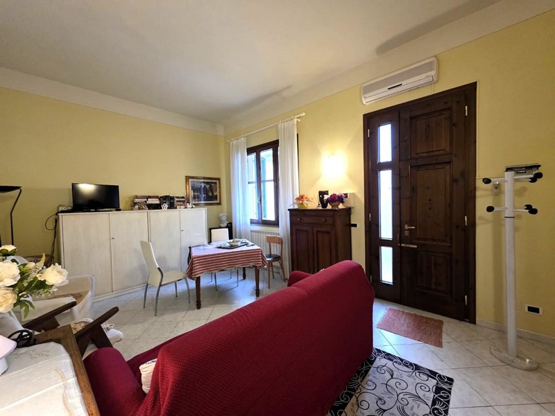 Quadrilocale in Vendita a Castelfranco di Sotto, 128'000&euro;, 80 m², arredato