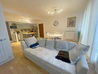 Trilocale in Vendita a Poggibonsi, 170'000&euro;, 85 m², arredato