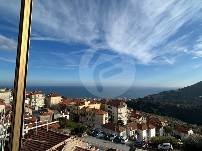 Appartamento in Vendita a Alassio, 199'000&euro;, 75 m²