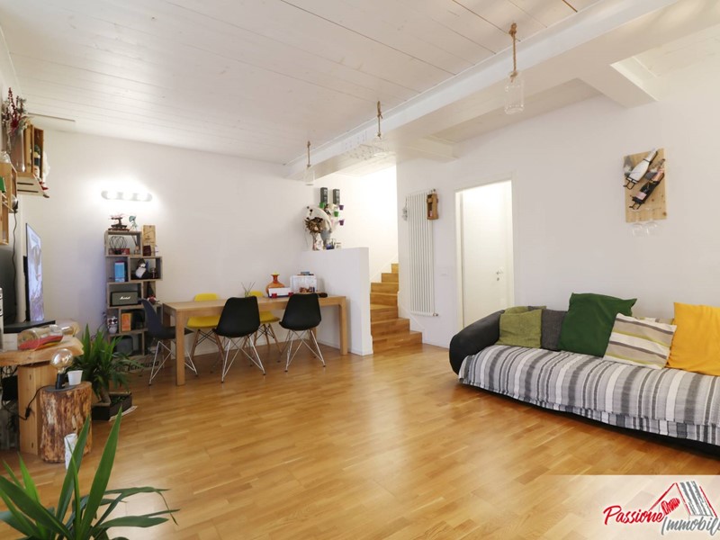 Trilocale in Vendita a Verona, 212'000&euro;, 107 m²