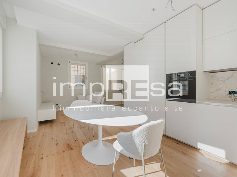 Trilocale in Vendita a Treviso, 450'000&euro;, 85 m²