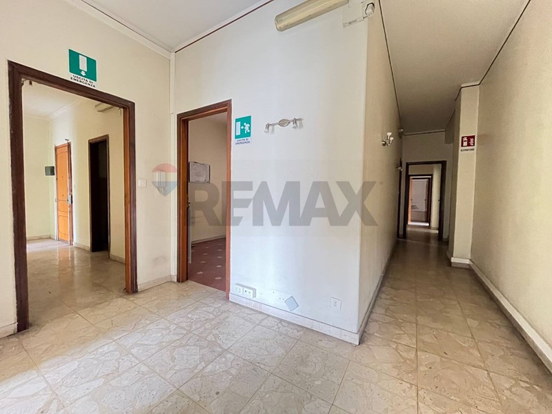 Appartamento in Vendita a Catania, 249'000&euro;, 175 m²