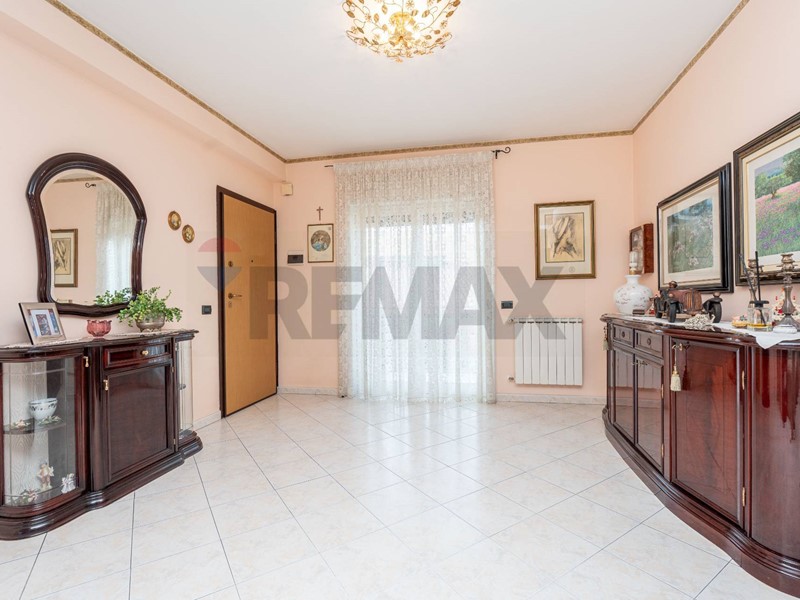 Appartamento in Vendita a Gravina di Catania, 180'000&euro;, 89 m²