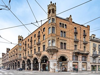 Appartamento in Vendita a Torino, 848'000&euro;, 218 m²