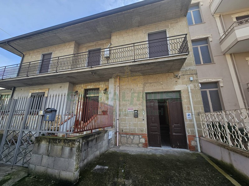 Appartamento in Vendita a Pignataro Maggiore, 75'000&euro;, 135 m²
