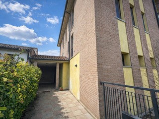 Quadrilocale in Vendita a Mirandola, 95'000&euro;, 77 m²