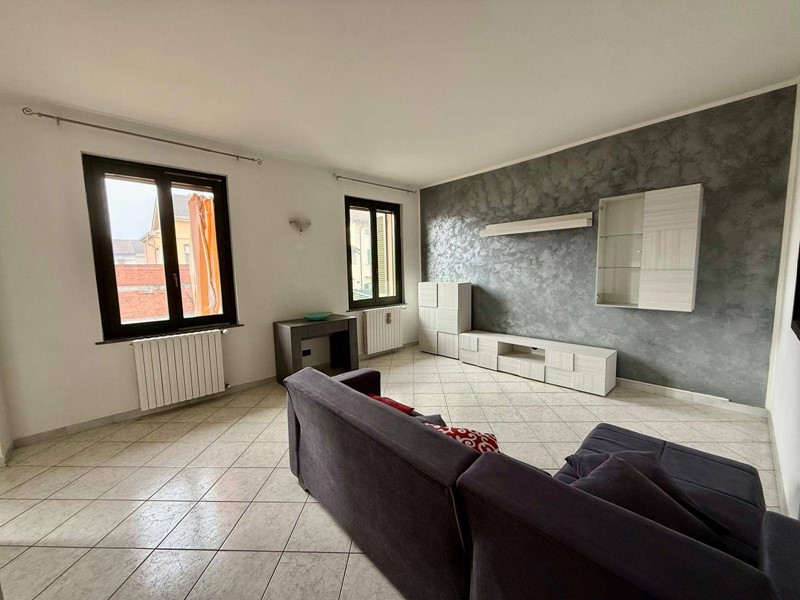 Trilocale in Vendita a Alessandria, 79'000&euro;, 75 m²