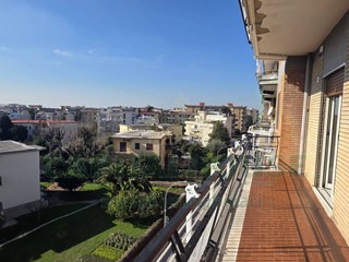 Trilocale in Vendita a Caserta, 160'000&euro;, 110 m²