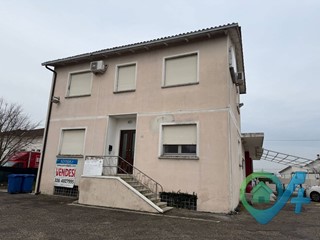 Appartamento in Vendita a Goito, 420'000&euro;, 400 m²