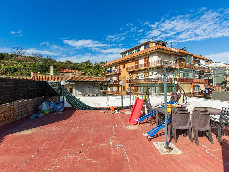 Quadrilocale in Vendita a Aci Catena, 83'000&euro;, 125 m²