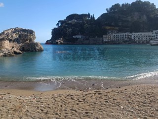 Trilocale in Vendita a Taormina, 300'000&euro;, 64 m²