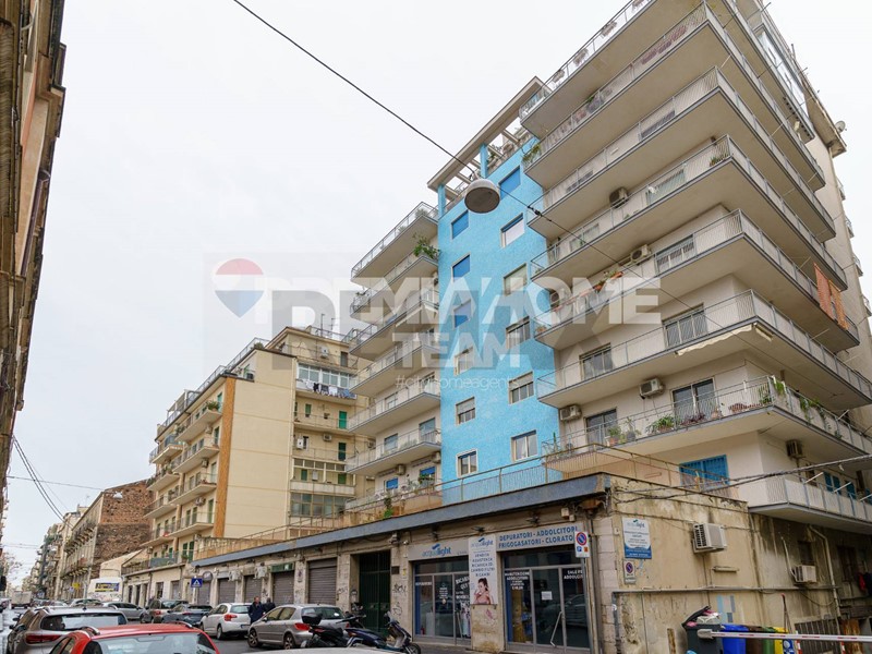 Appartamento in Vendita a Catania, 279'000&euro;, 201 m²