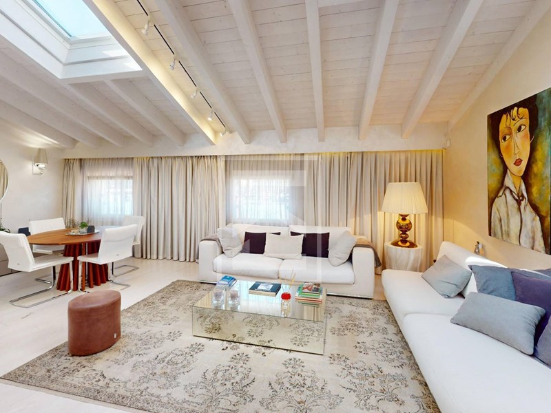 Attico in Vendita a Salò, 750'000&euro;, 154 m²