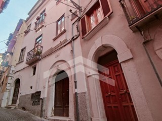 Trilocale in Vendita a Campobasso, 88'000&euro;, 104 m²