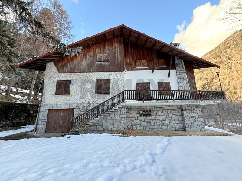Appartamento in Vendita a Ossana, 230'000&euro;, 152 m²