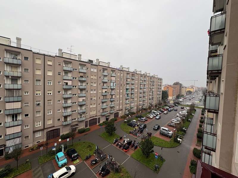 Trilocale in Vendita a Milano, 200'000&euro;, 85 m²