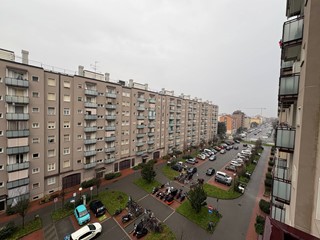 Trilocale in Vendita a Milano, 200'000&euro;, 85 m²